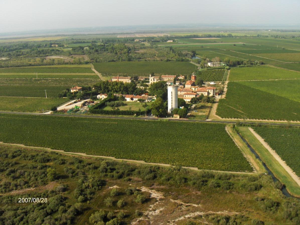 Villa Les Pierrades En Camargue Vauvert Exterior foto